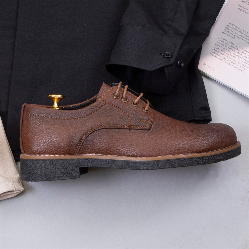 Çizgili Bej Pantolon Gömlek Ayakkabı Kombin