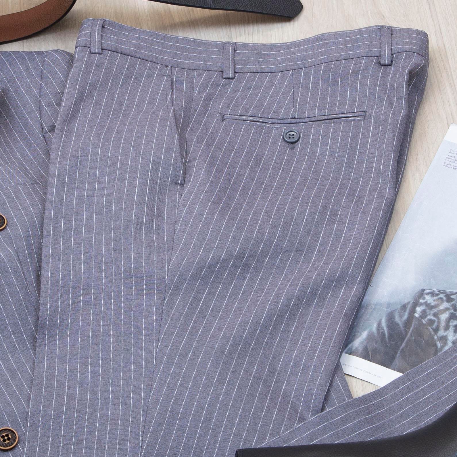 Çizgili Gri Kruvaze Takım Elbise Kombini