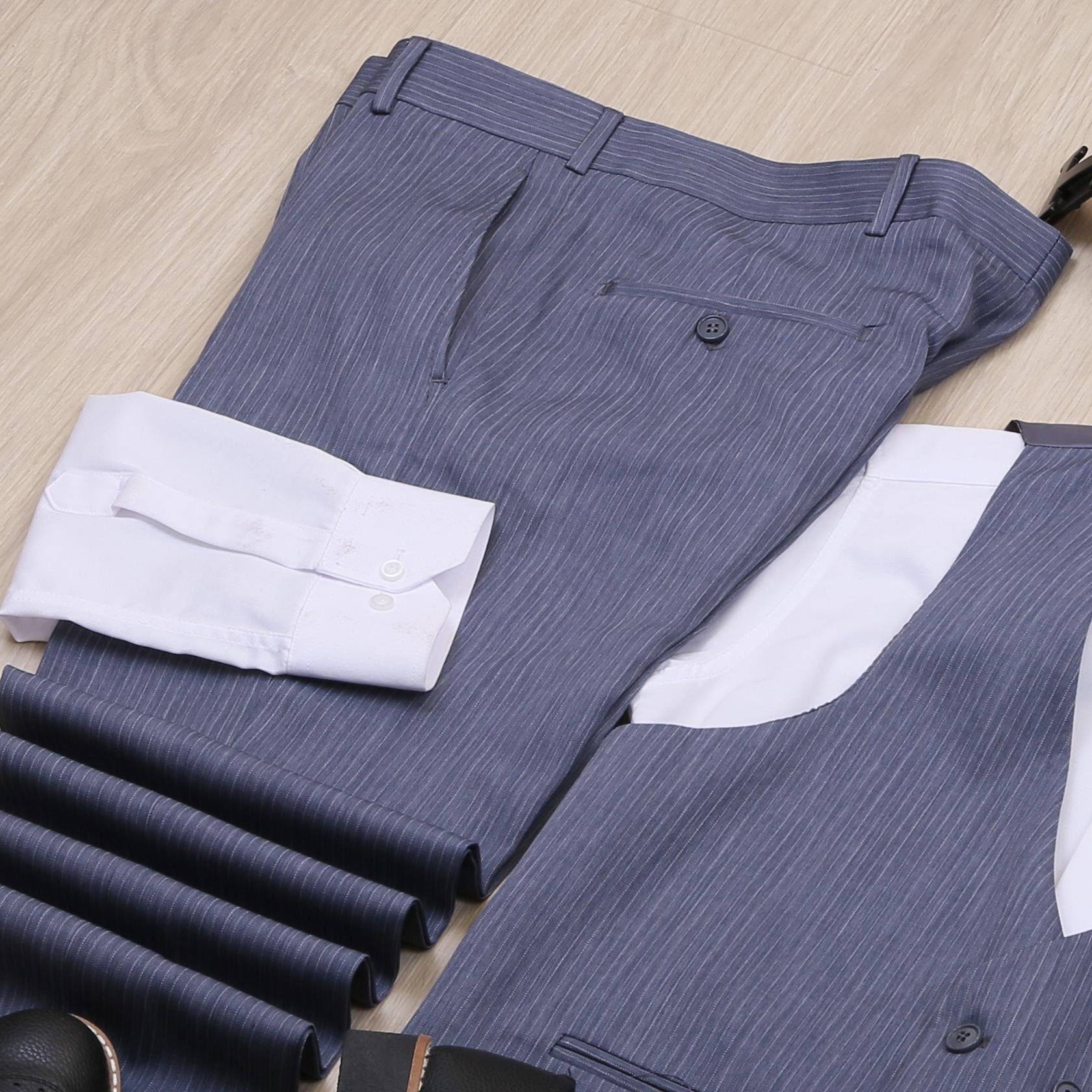 Çizgili Mavi Takım Elbise Kombini