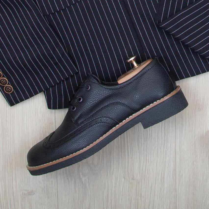 Çizgili Siyah Kruvaze Takım Elbise Kombini