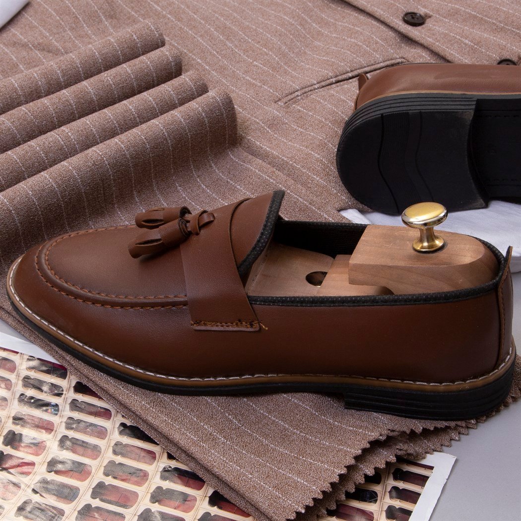 Çizgili Vizon Takım Elbise Kombini