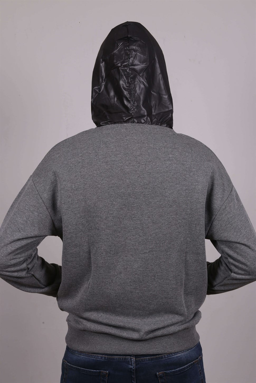 DERİ KAPŞONLU ÖN YAZILI YAZILI SWET GRİ