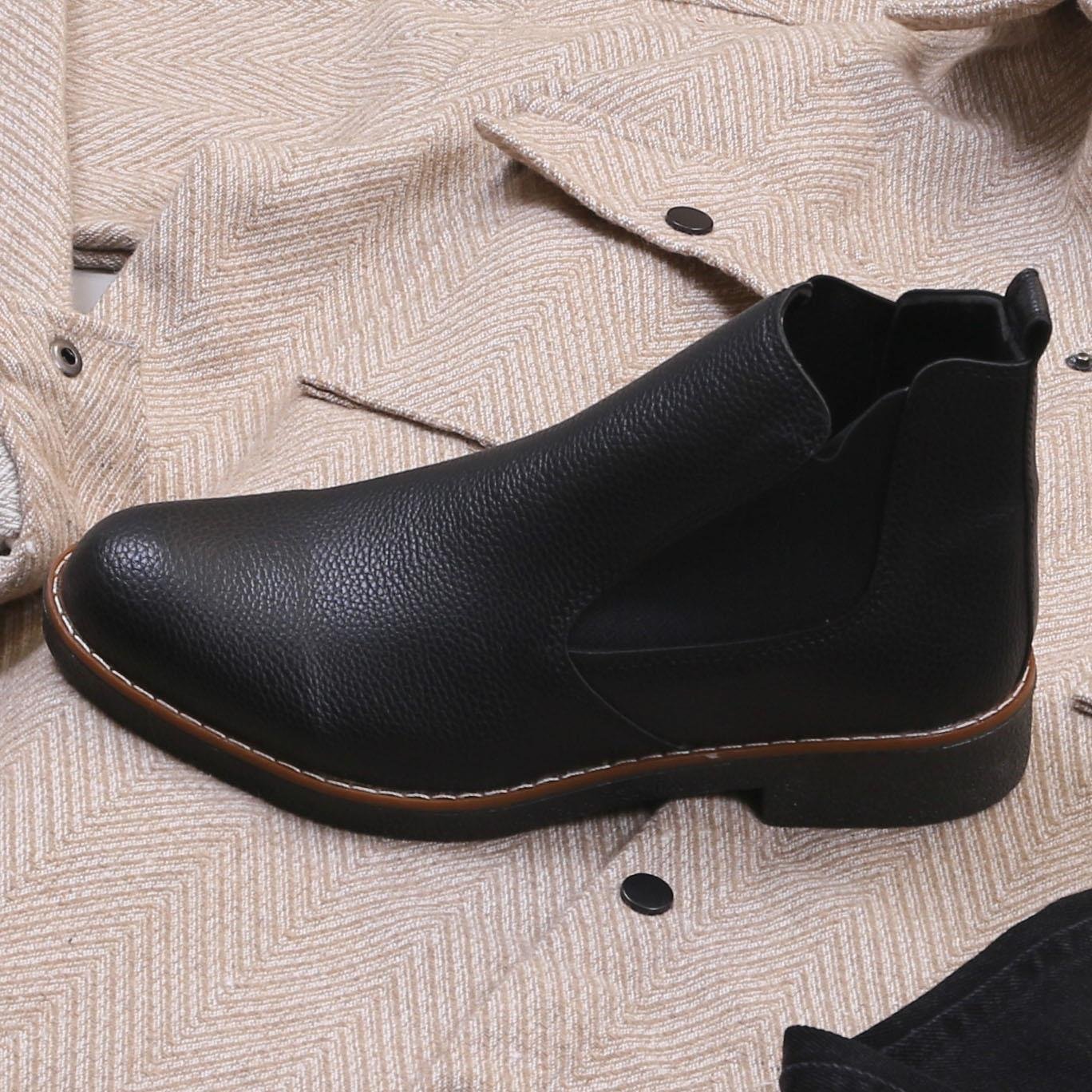 Desenli Bej Gömlek Boğazlı Body Pantolon Bot Kombin