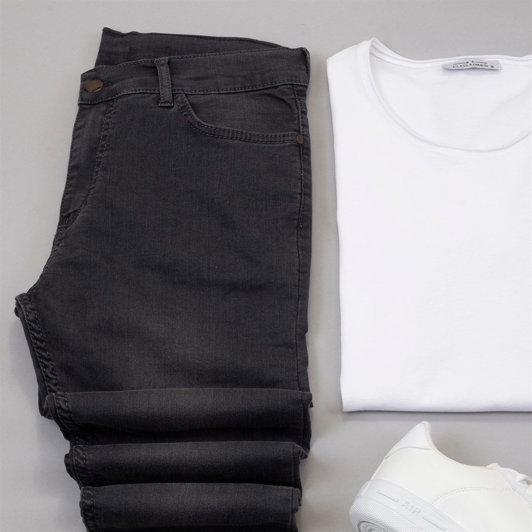 Ekose Blazer Ceket Tişört Pantolon Ayakkabı Kombin