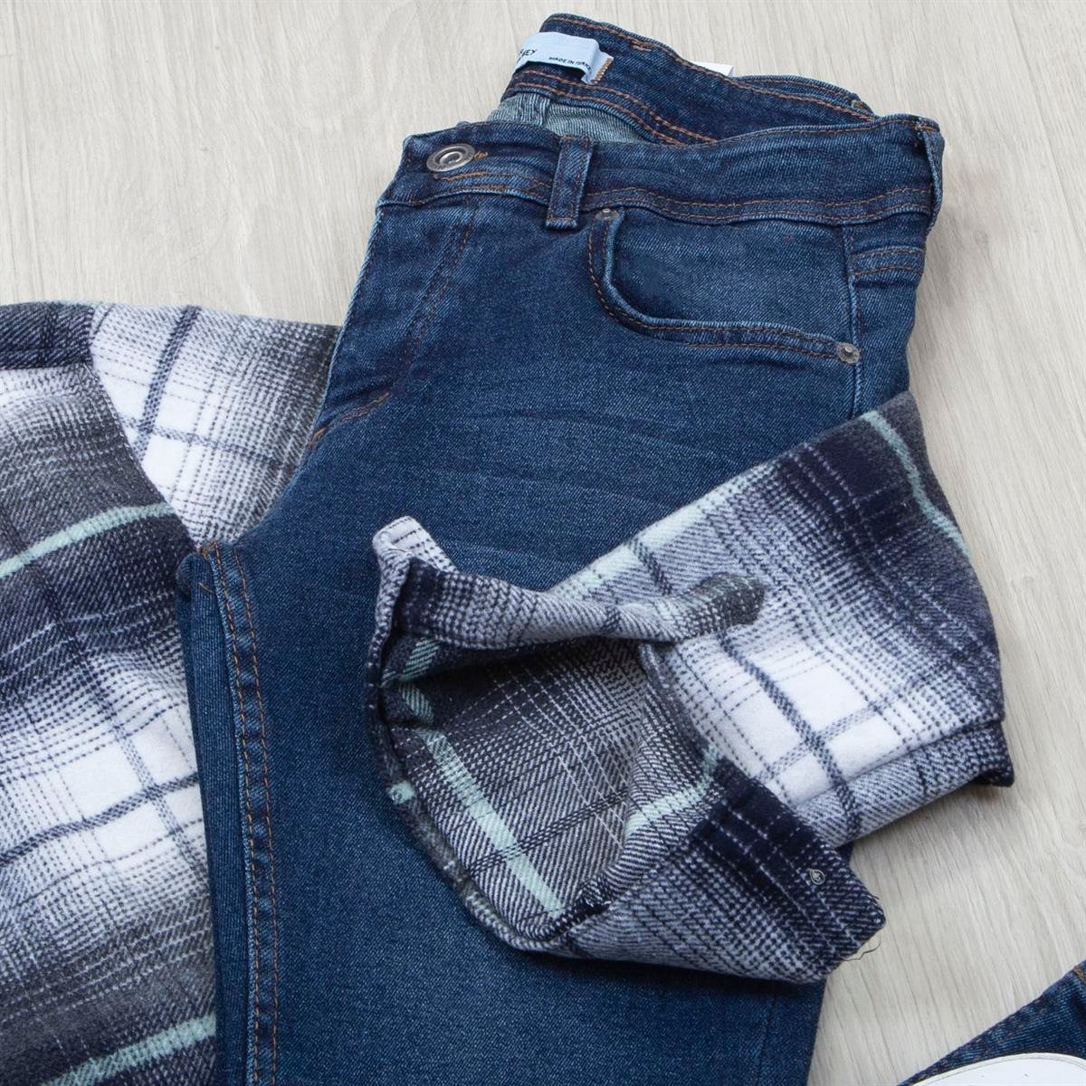 Ekose Oduncu Gömlek Pantolon Ayakkabı Kombin