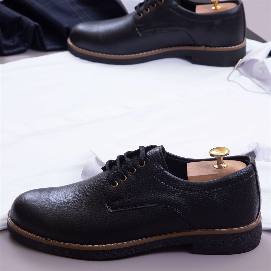 Ekose pantolon gömlek ayakkabı