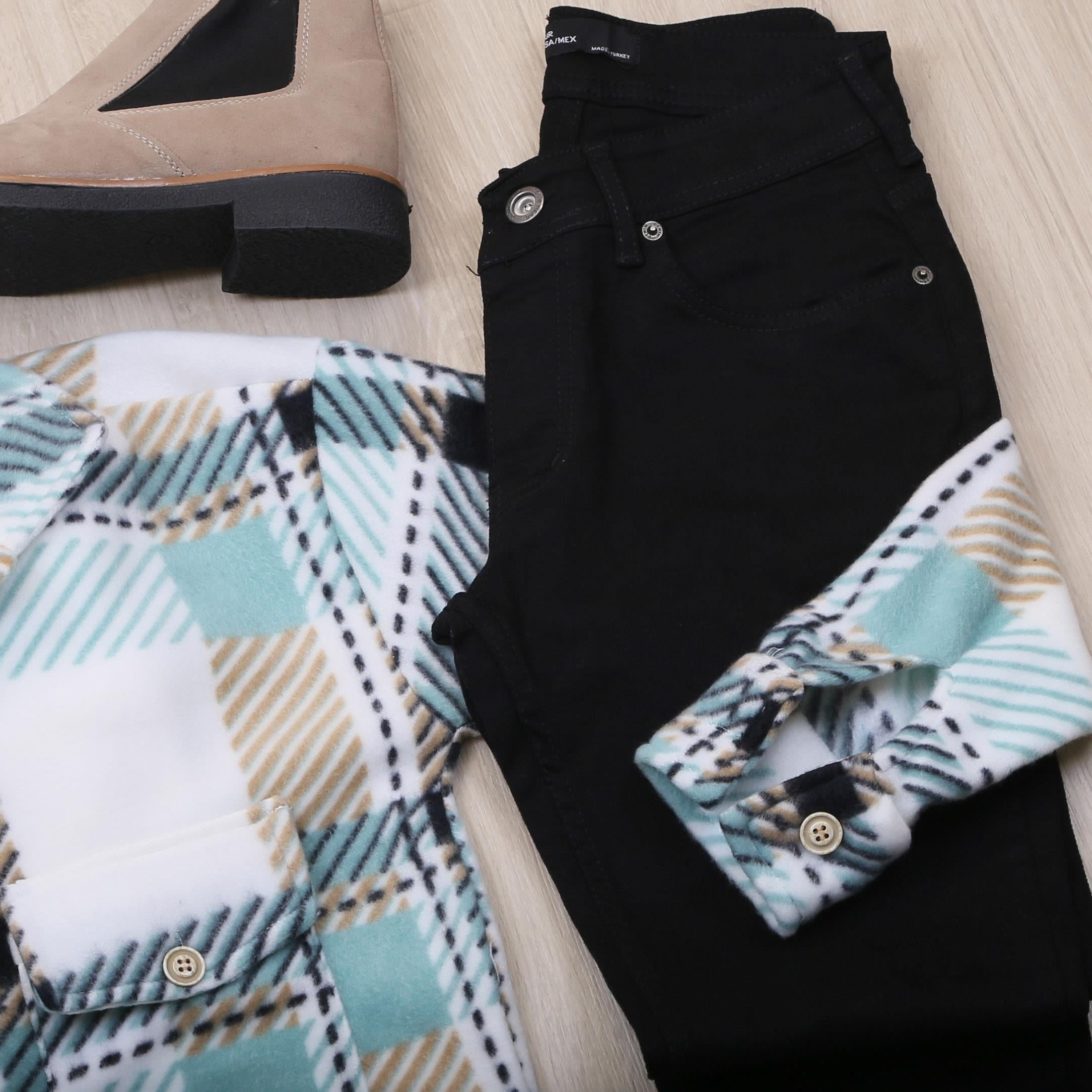 Ekose Polar Gömlek Body Pantolon Bot Kombin