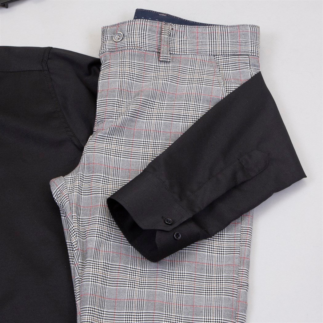 Ekoseli Pantolon Gömlek Ayakkabı Kombini 