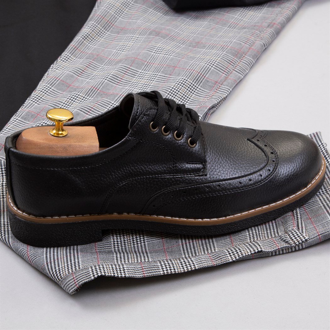 Ekoseli Pantolon Gömlek Ayakkabı Kombini 