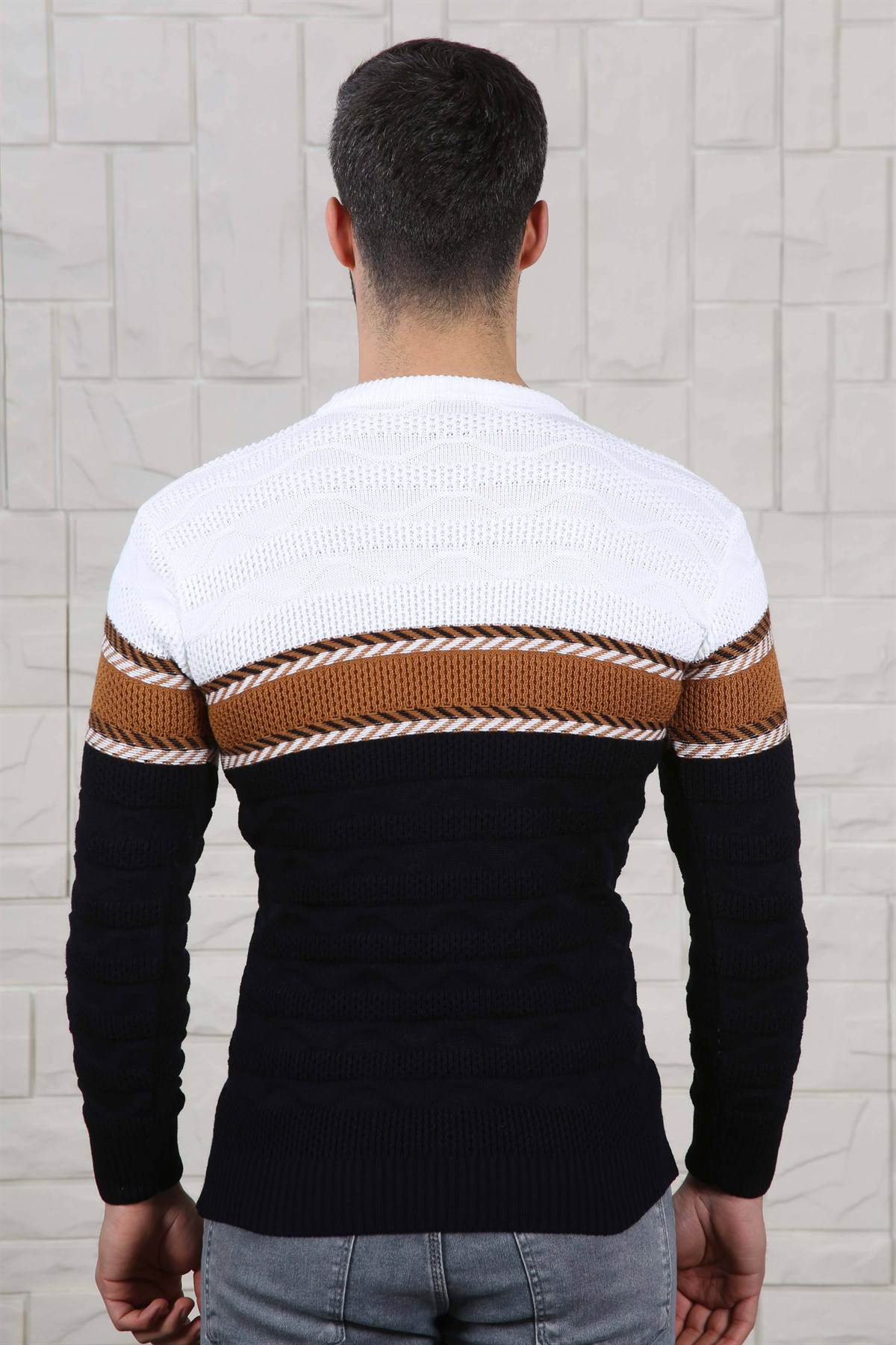 ERKEK GÖĞÜS ŞERİT ÇİGİLİ TRİKO KAZAK SIYAH-BEYAZ SIYAH-BEYAZ