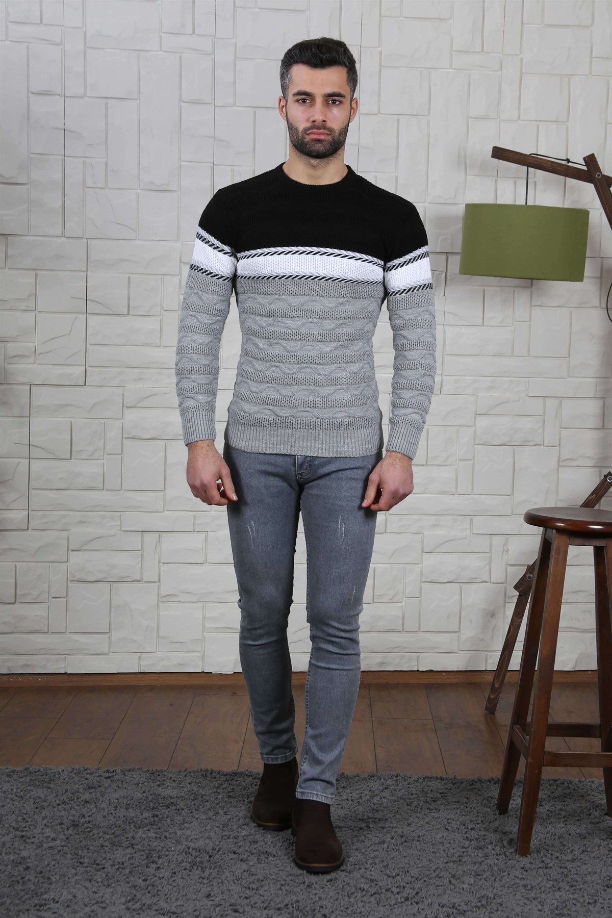 ERKEK GÖĞÜS ŞERİT ÇİGİLİ TRİKO KAZAK SİYAH-GRİ SİYAH-GRİ