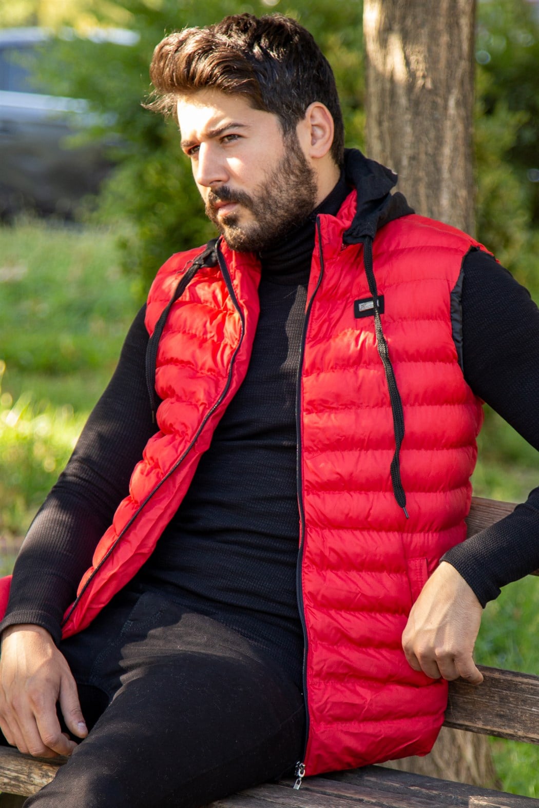 ERKEK KAPŞONLU ŞİŞME YELEK SETE KIRMIZI YELEK KIRMIZI