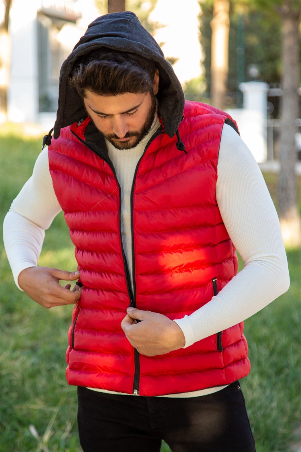 ERKEK KAPŞONLU ŞİŞME YELEK WIPEOUT KIRMIZI YELEK KIRMIZI