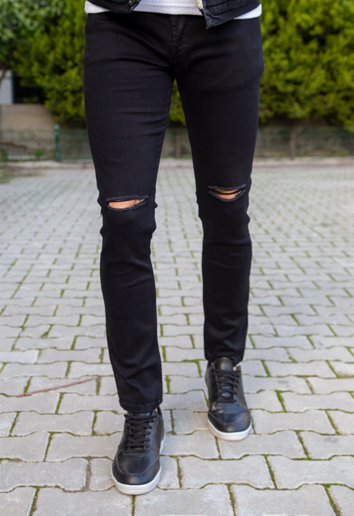 ERKEK LİKRALI DİZİ YIRTIKLI SİYAH JEAN DİZİ YIRTIKLI SİYAH