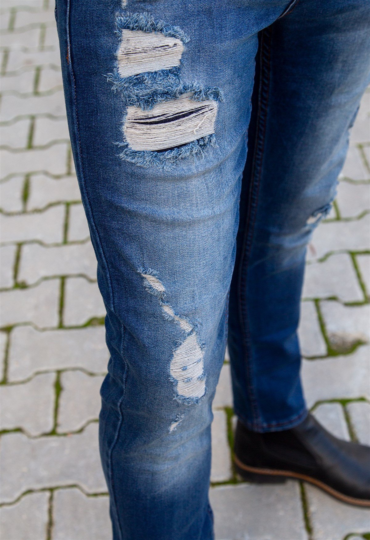 ERKEK LİKRALI YIRTIKLI MODEL 1 JEAN YIRTIKLI MODEL 1