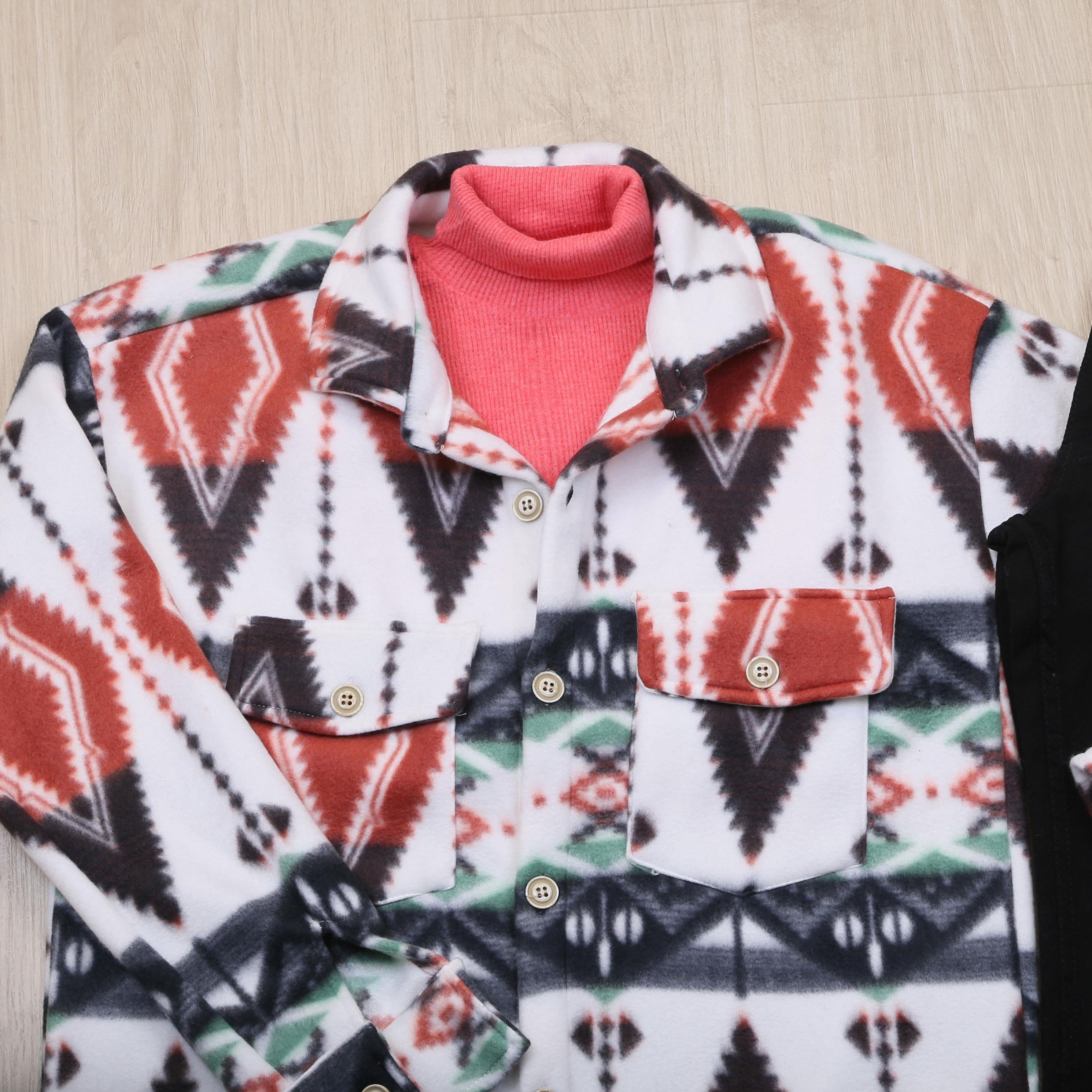 Etnik Desenli Polar Gömlek Body Pantolon Ayakkabı Kombin