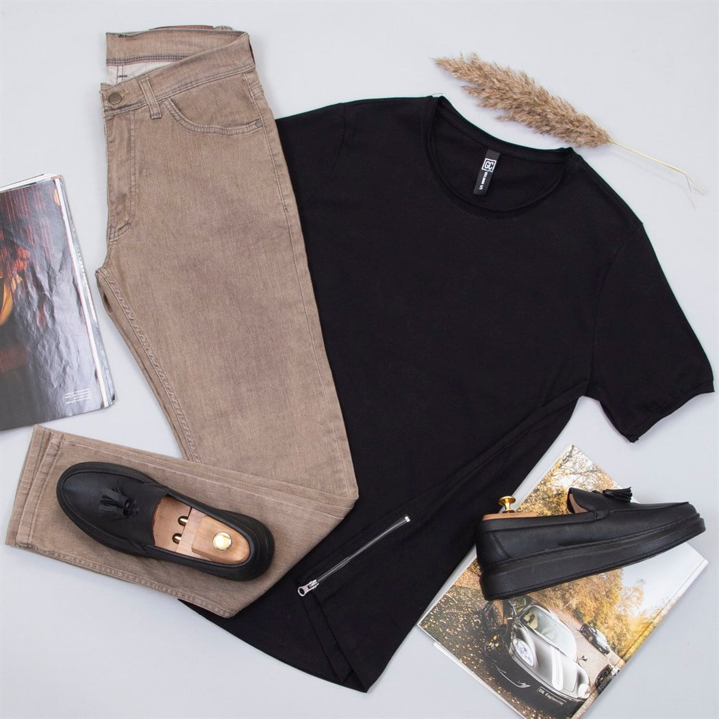 Fermuar Detaylı Siyah Tişört Pantolon Ayakkabı Kombin