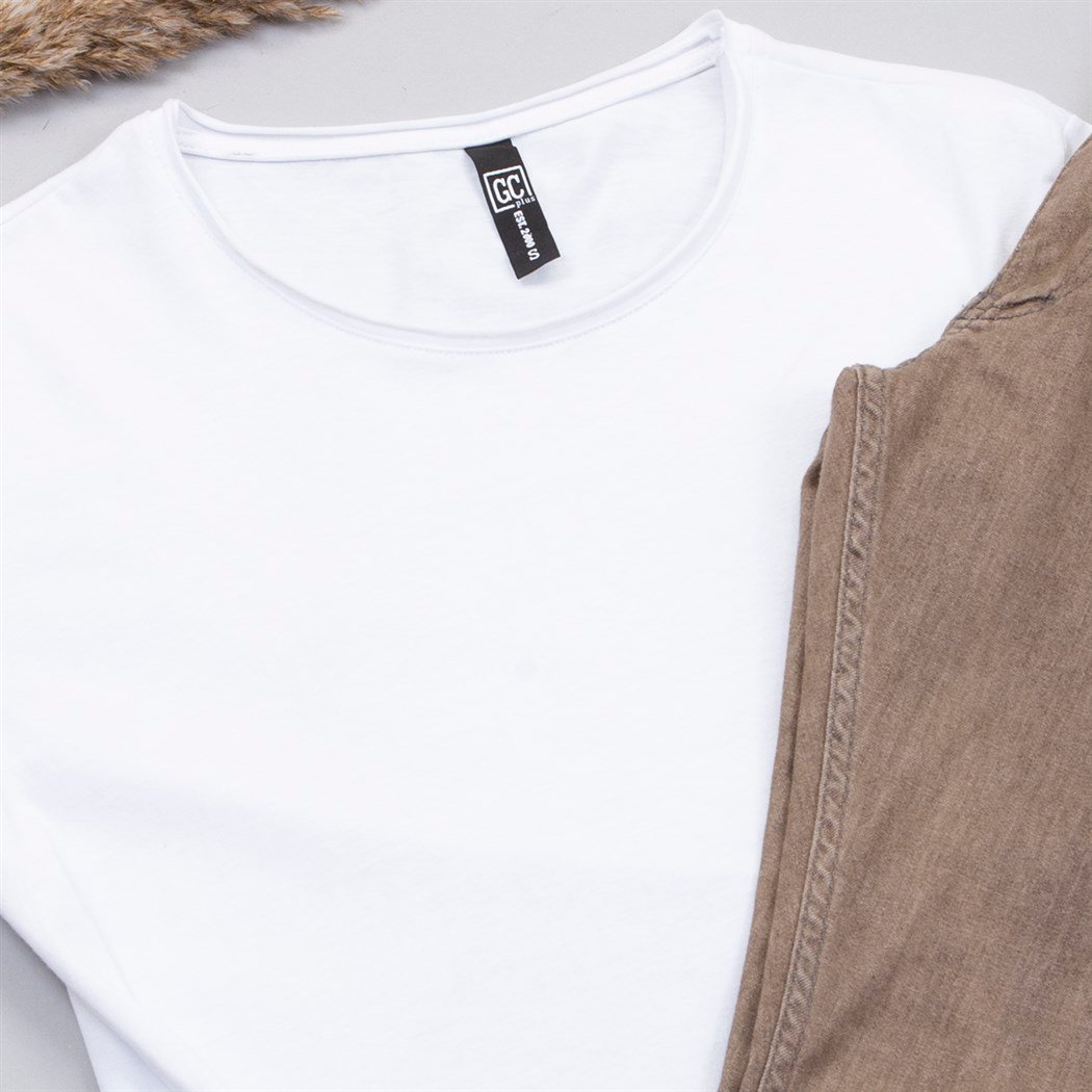 Fermuar Detaylı Tişört Pantolon Ayakkabı Kombin