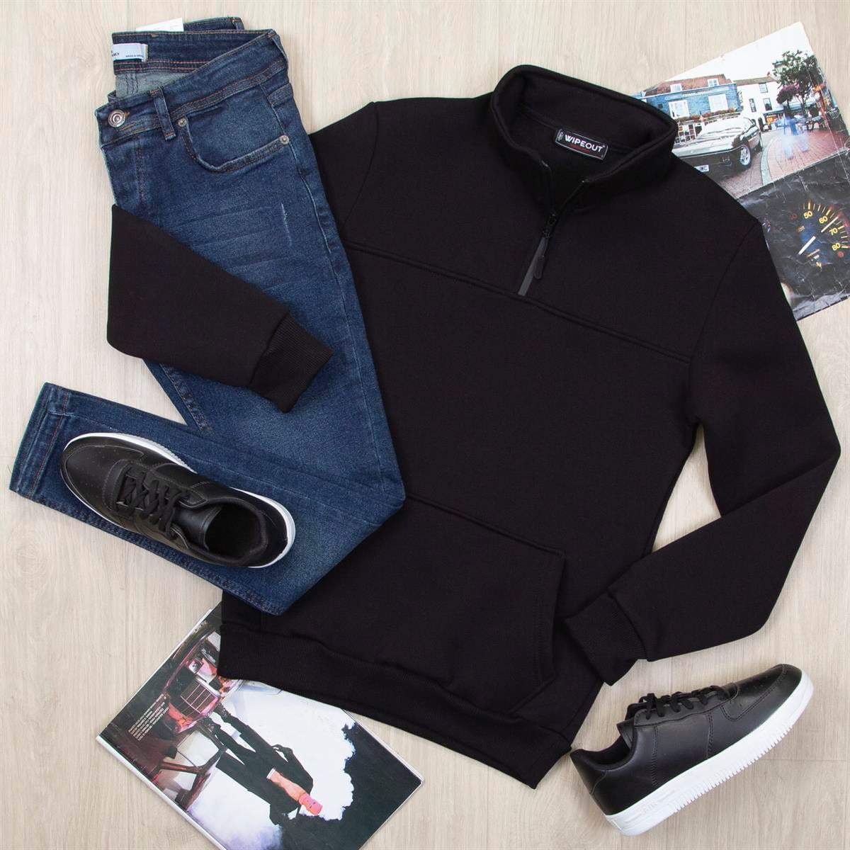 Fermuarlı Siyah Sweat Pantolon Ayakkabı Kombin