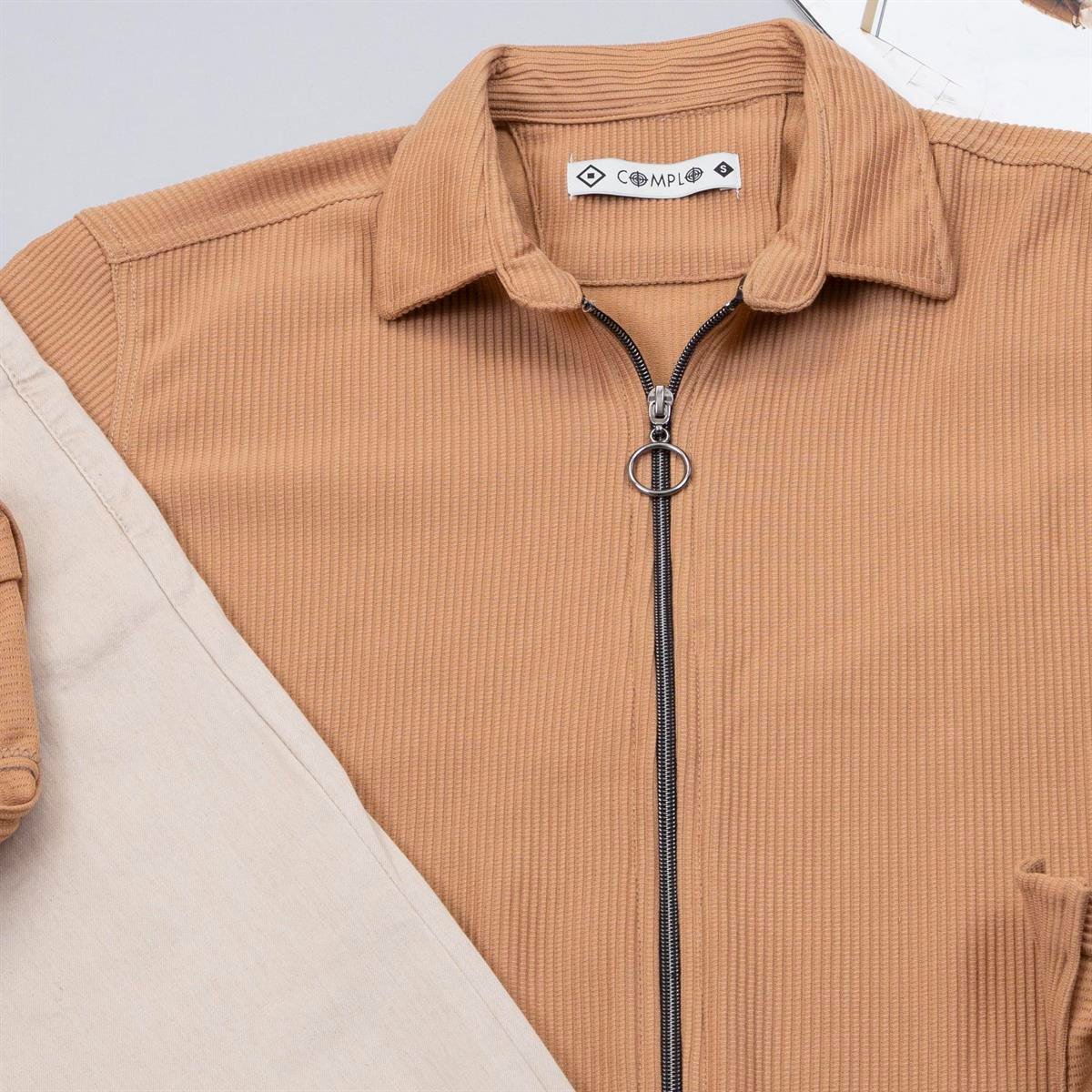 Fermuarlı Taba Gömlek Pantolon Ayakkabı Kombin