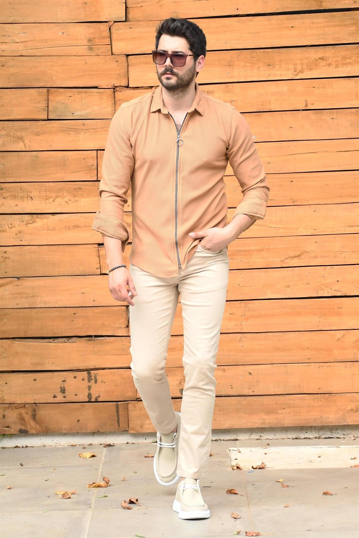 Fermuarlı Taba Gömlekli Şık Spor Kombin