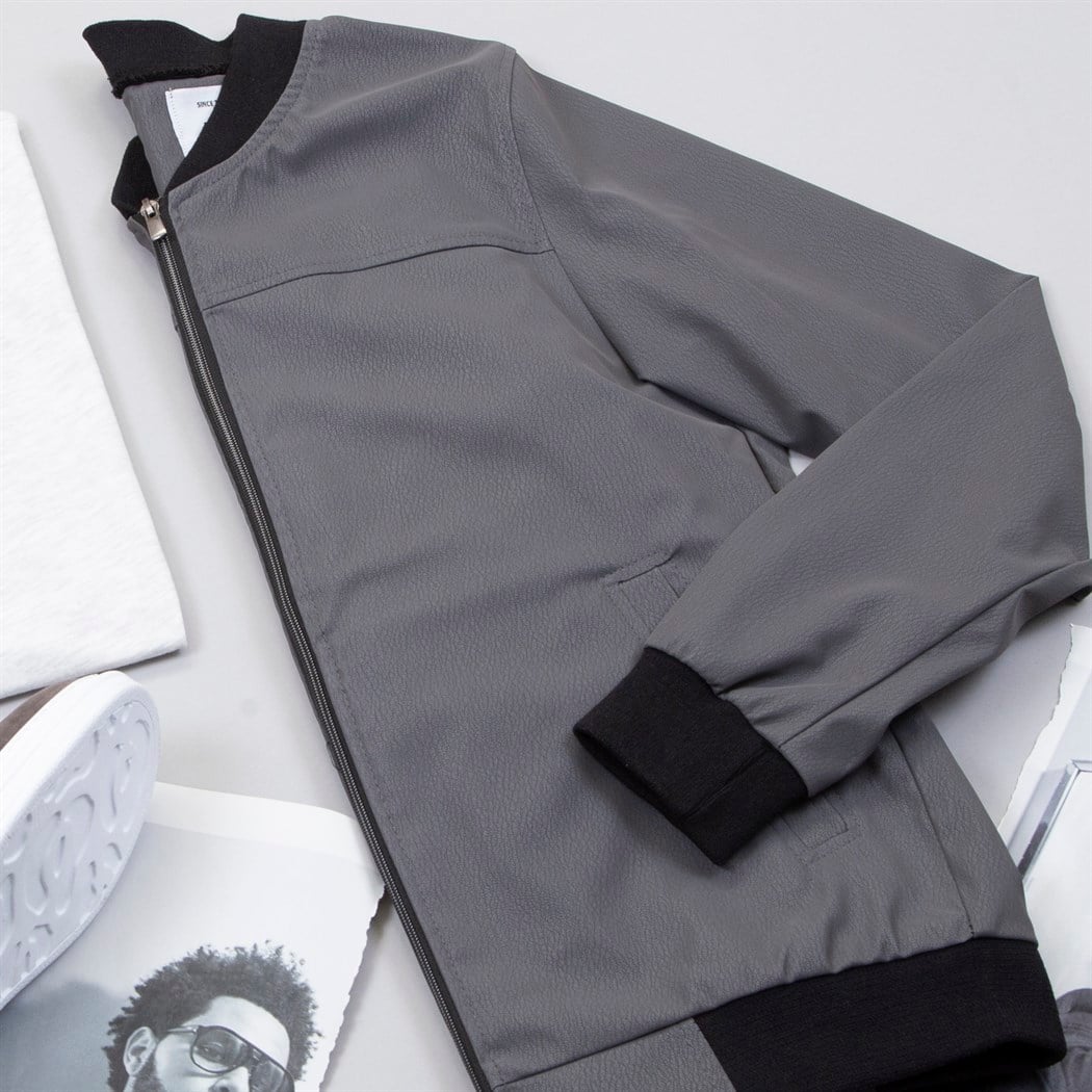 Füme Deri Ceket Tişört Pantolon Ayakkabı Kombin