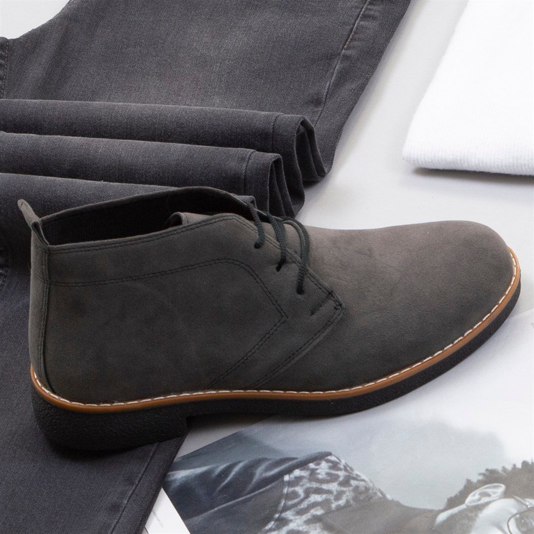 Füme Kaşe Ceket Boğazlı Kazak Pantolon Bot Kombin