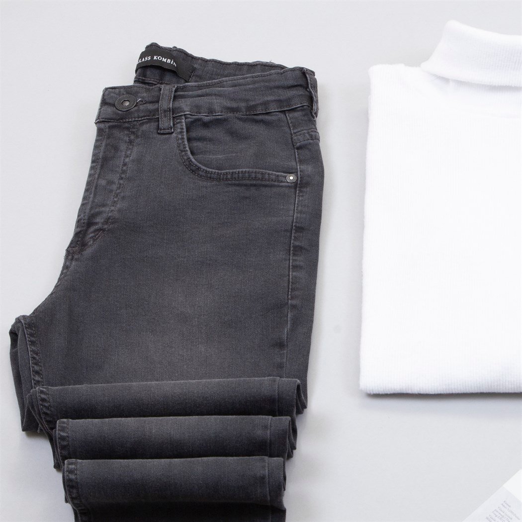 Füme Kaşe Ceket Boğazlı Kazak Pantolon Bot Kombin