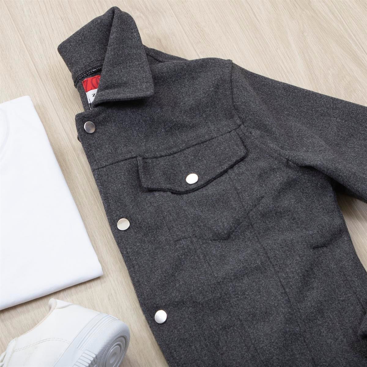 Füme Kaşe Ceket Tişört Pantolon Ayakkabı Kombin