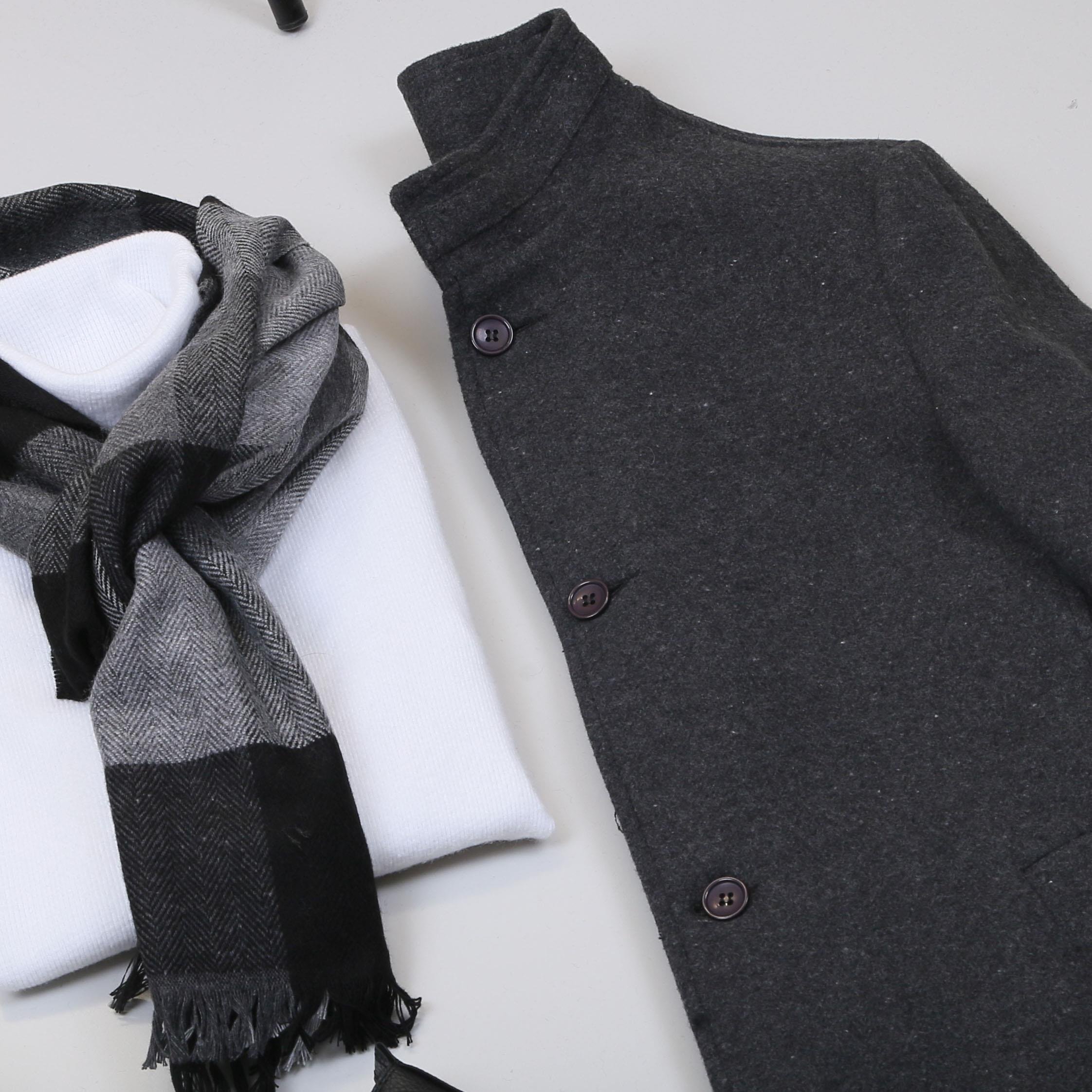 Füme Kaşe Kaban Boğazlı Body Pantolon Bot Kombin