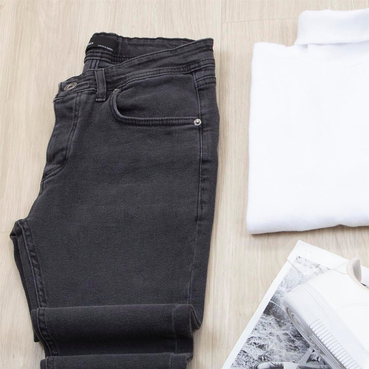 Füme Kaşe Kaban Boğazlı Body Pantolon Ayakkabı Kombin