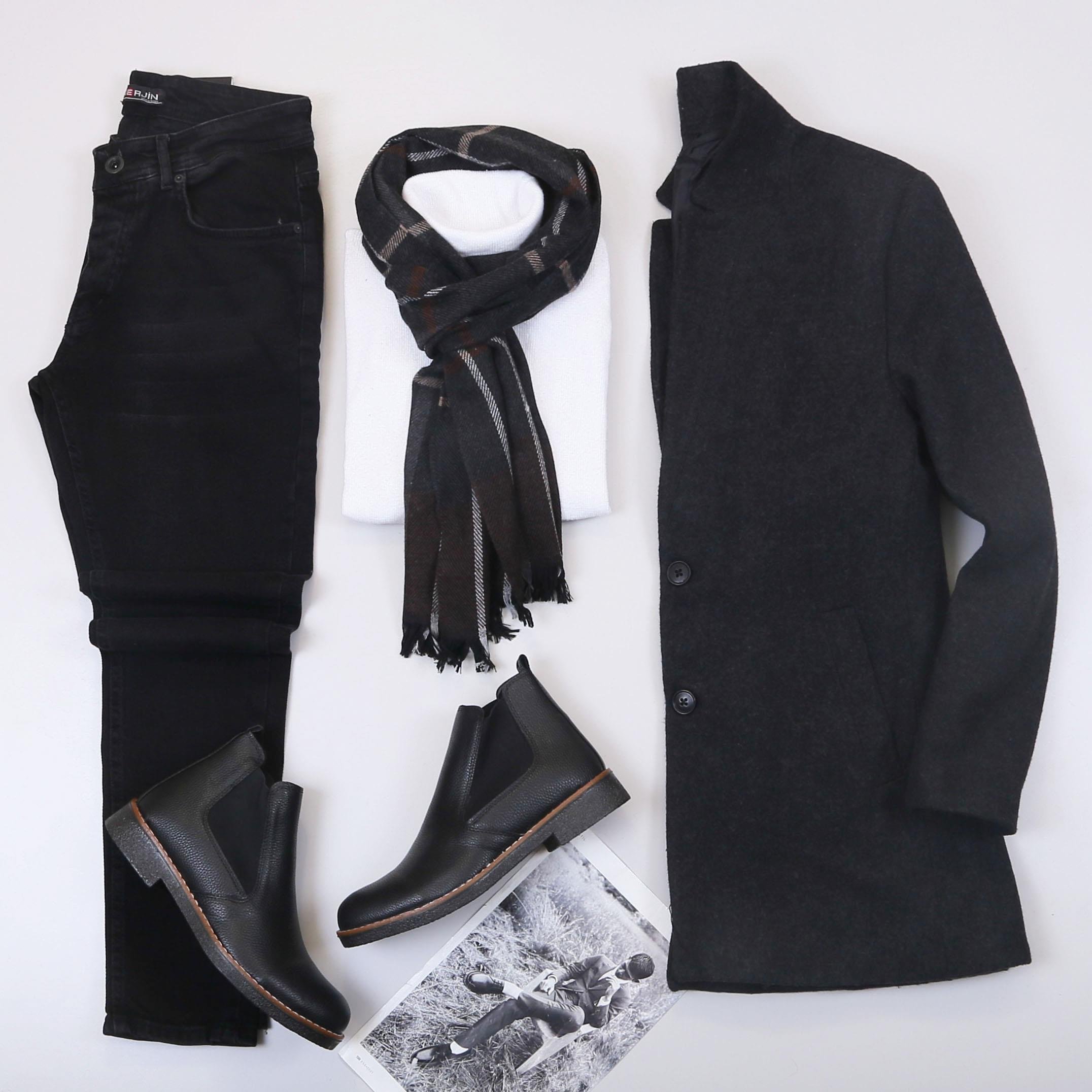 Füme Kaşe Kaban Boğazlı Body Pantolon Bot Kombin