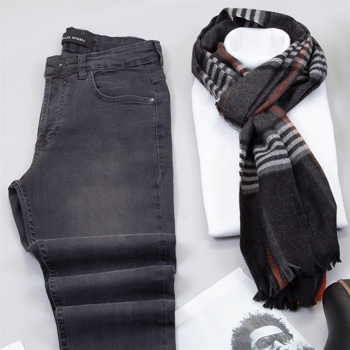 Füme Kaşe Kaban Boğazlı Kazak Pantolon Atkı Bot Kombin