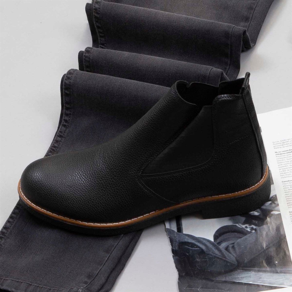 Füme Kaşe Kaban Boğazlı Kazak Pantolon Atkı Bot Kombin