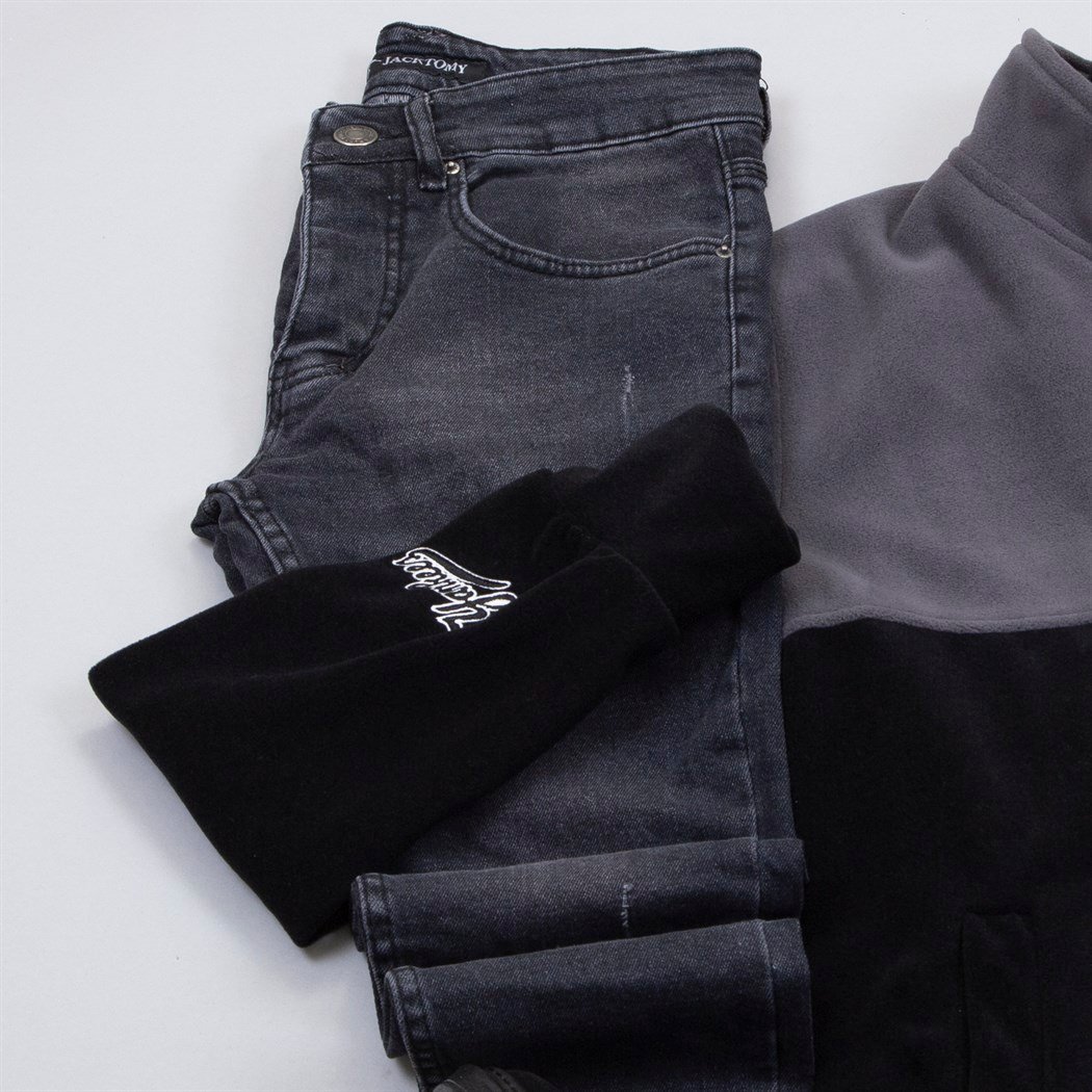 Füme Siyah Polar Kolej Ceket Boğazlı Kazak Pantolon Ayakkabı Kombin