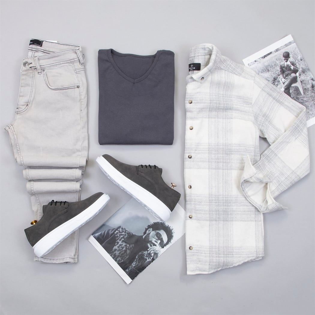 Gri Beyaz Ekose Oduncu Gömlek Body Pantolon Ayakkabı Kombin