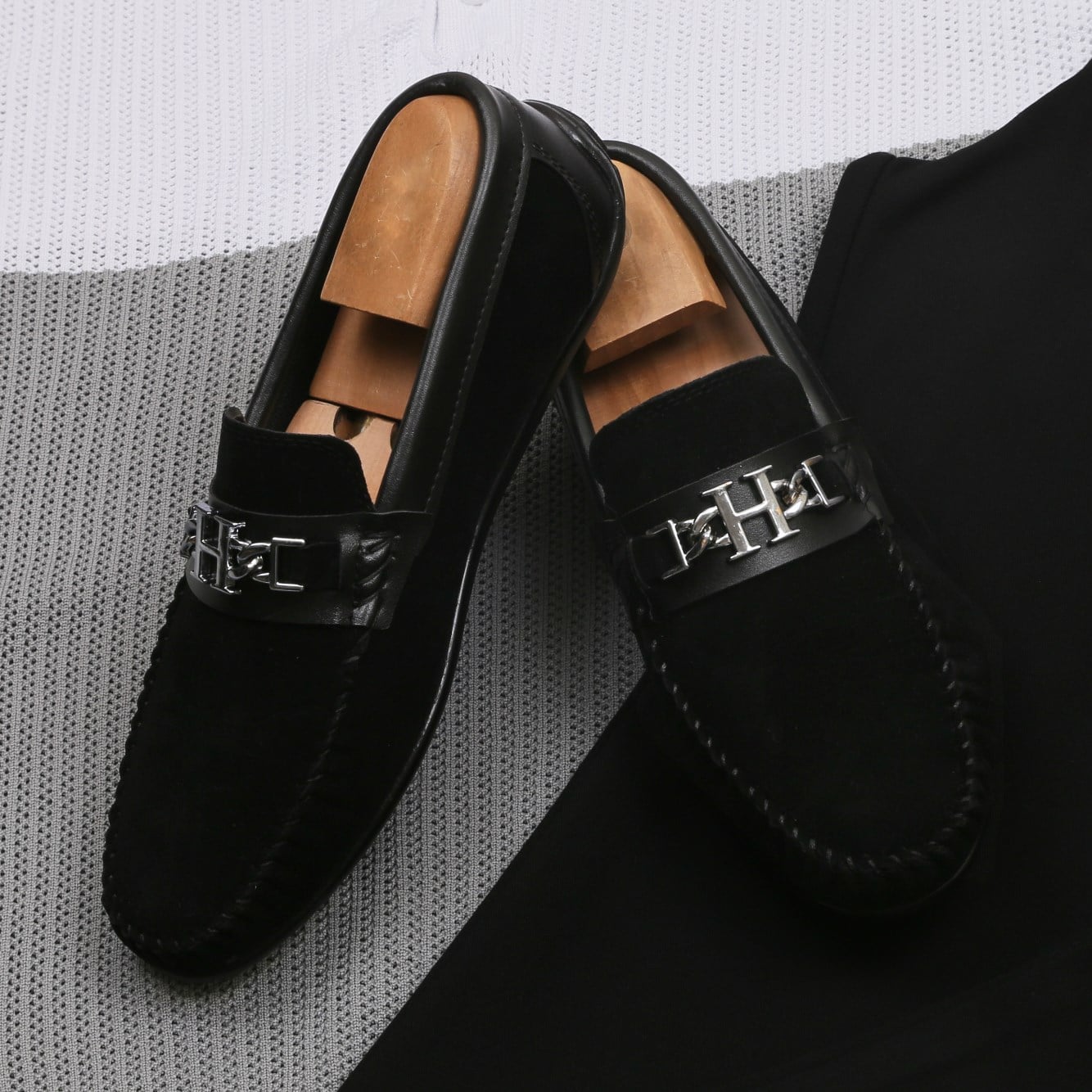 Gri Beyaz Triko Polo Yaka Tişört Pantolon Kombini Erkek | Slim Fit Şık Günlük Set