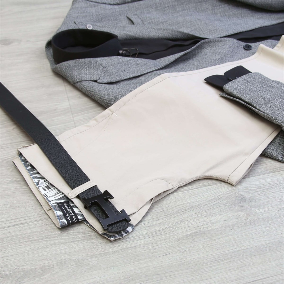 Gri Blazer Ceket A.Gri Pantolon Gömlek Ayakkabı Kombini