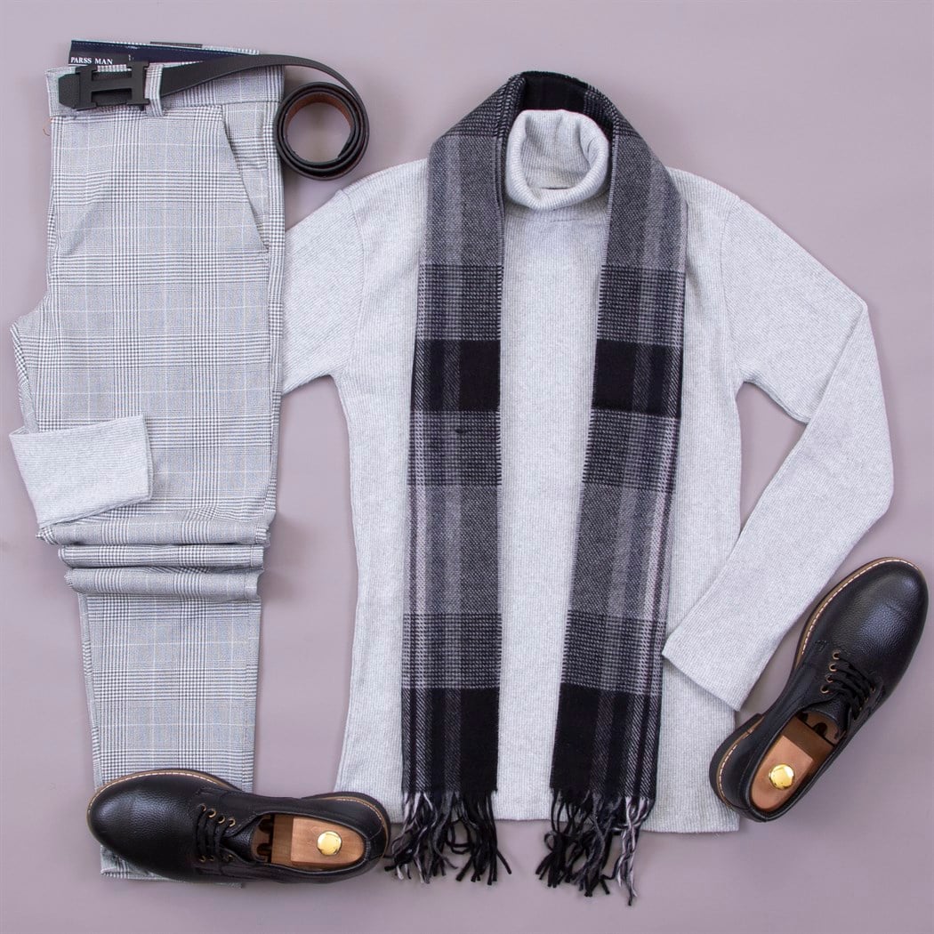 Gri Boğazlı Kazak Atkı Pantolon Ayakkabı Kombin