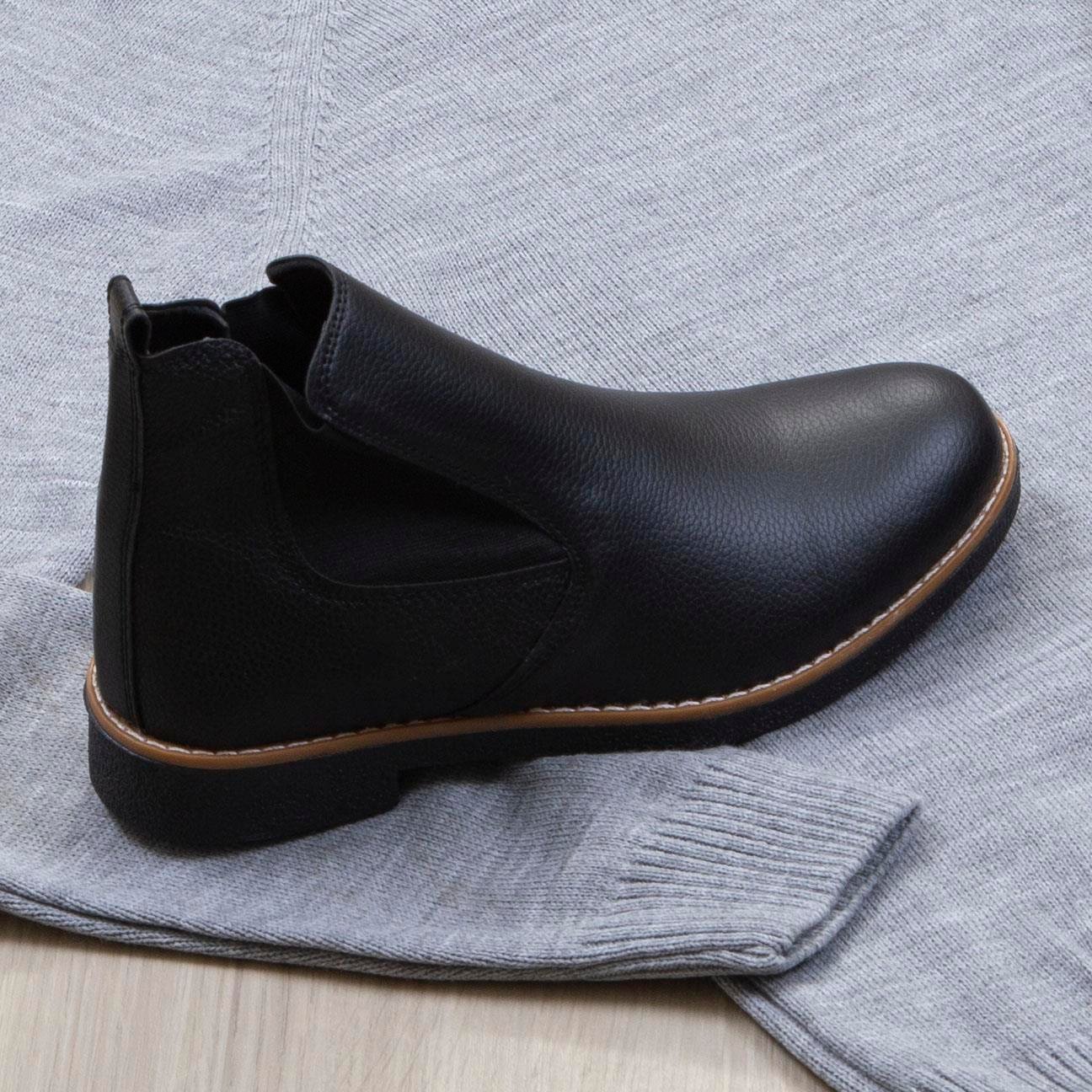 Gri Boğazlı Triko Kazak Pantolon Bot Kombin