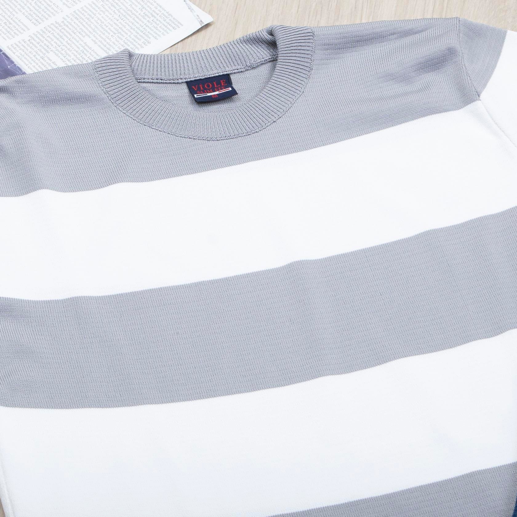 Gri Çizgili Kazak Pantolon Ayakkabı Kombin