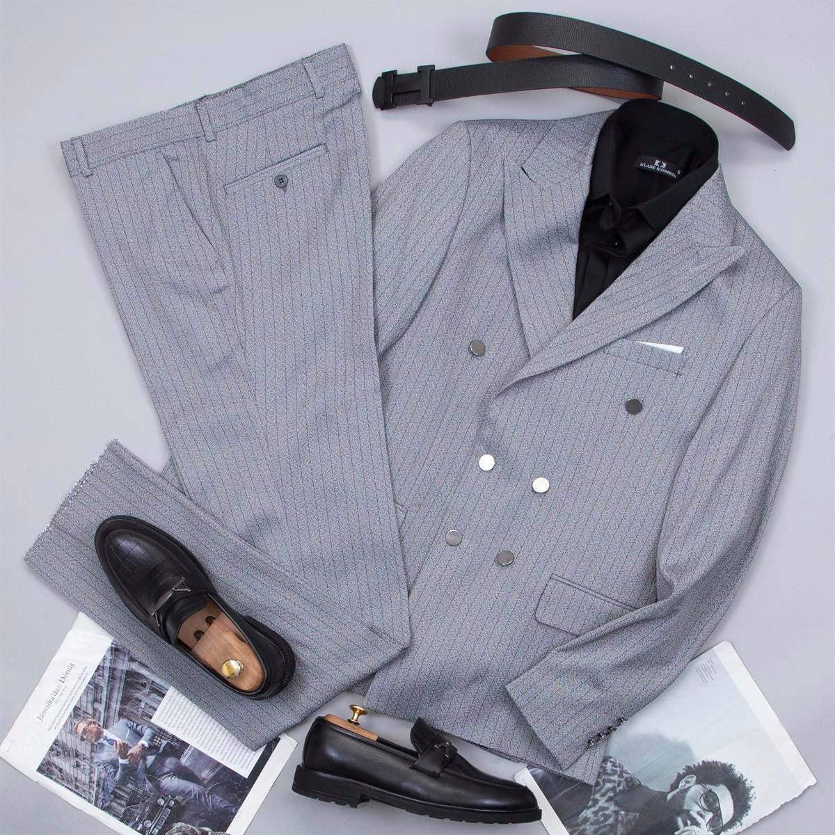 Gri Çizgili Kruvaze Takım Elbise Kombini