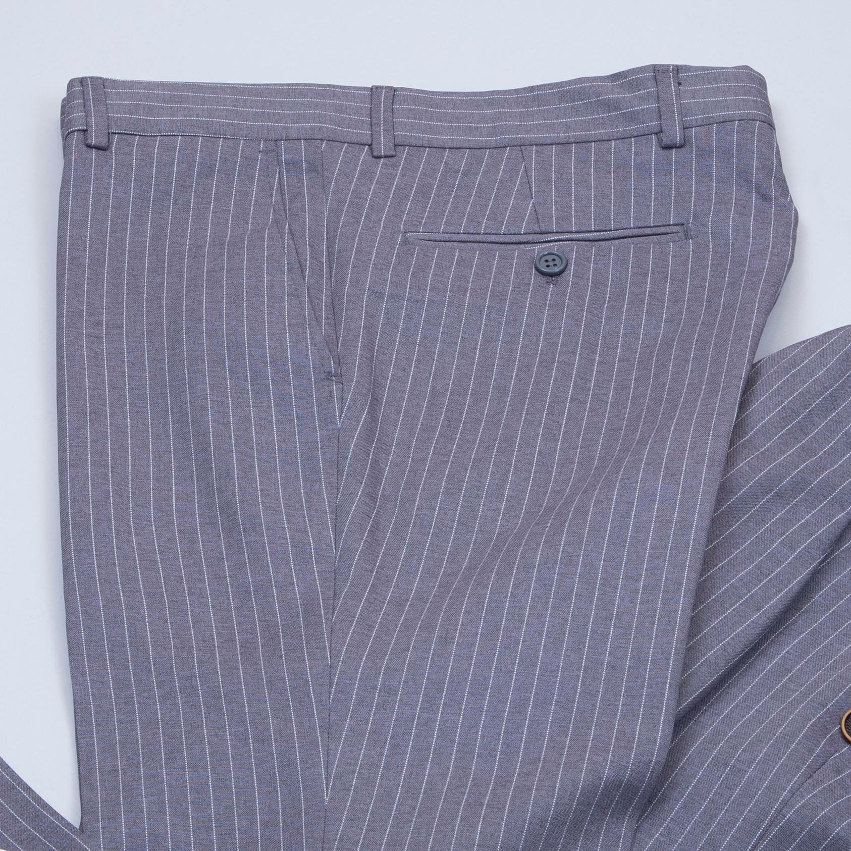 Gri Çizgili Kruvaze Takım Elbise Kombini