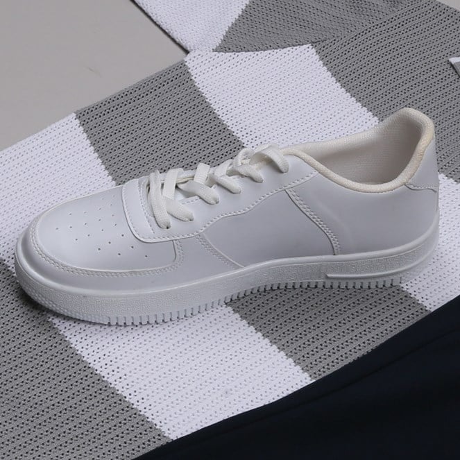 gri çizgili Triko Polo Yaka Tişört lacivert kumaş  pantolon  ayakkabı Kombin