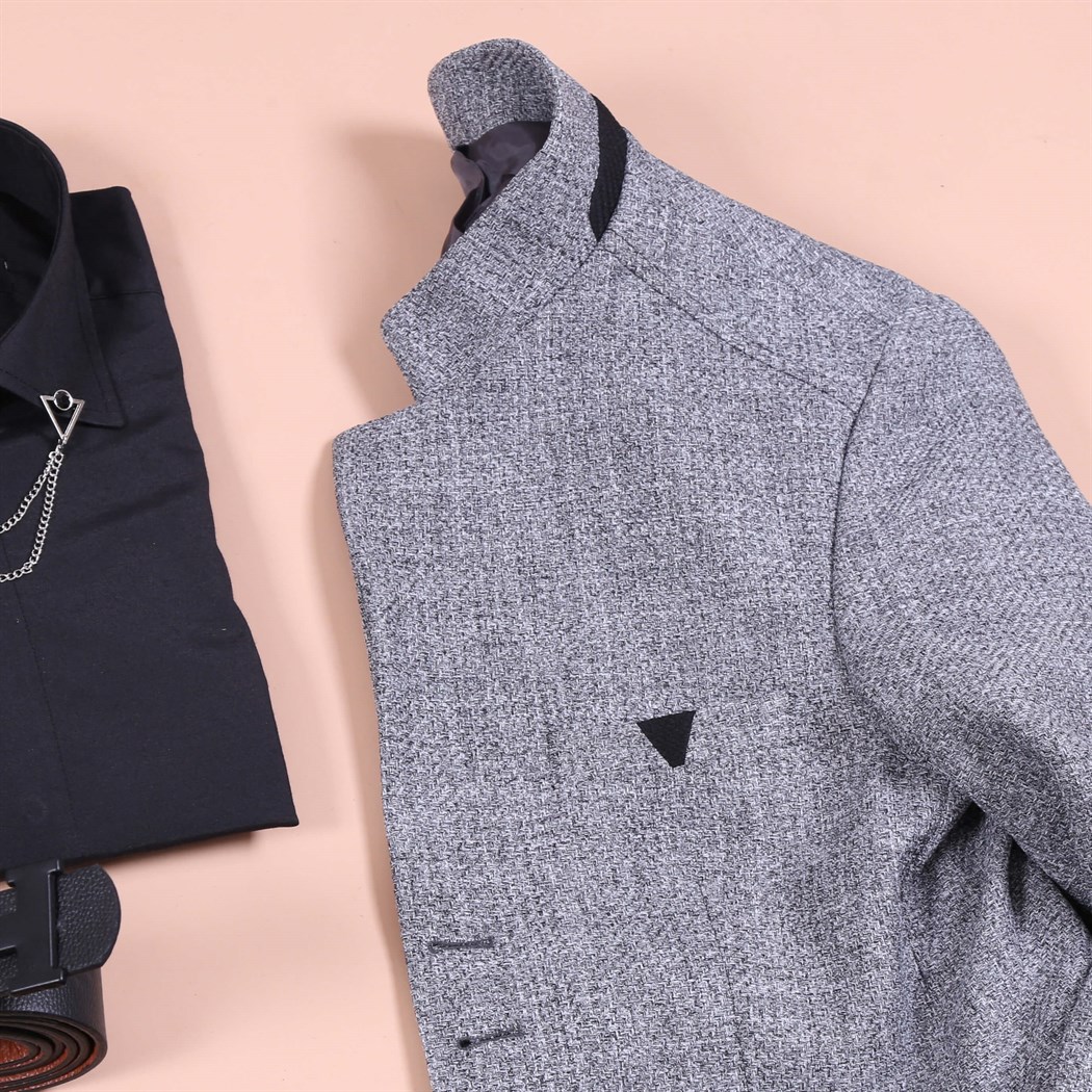 Gri Dik Yaka Takım Elbise