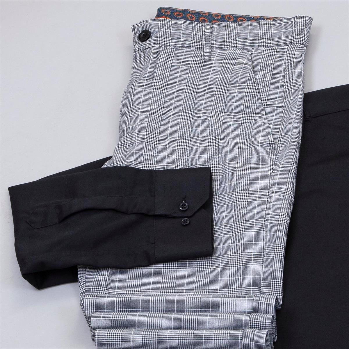 Gri Ekose Pantolon Siyah Gömlek Ayakkabı Kombin