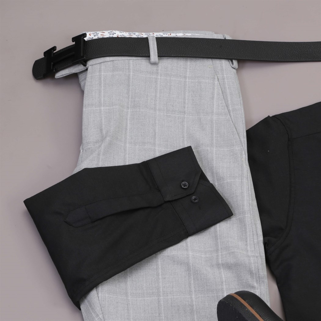 Gri Ekoseli Pantolon Ayakkabı Gömlek Kombini