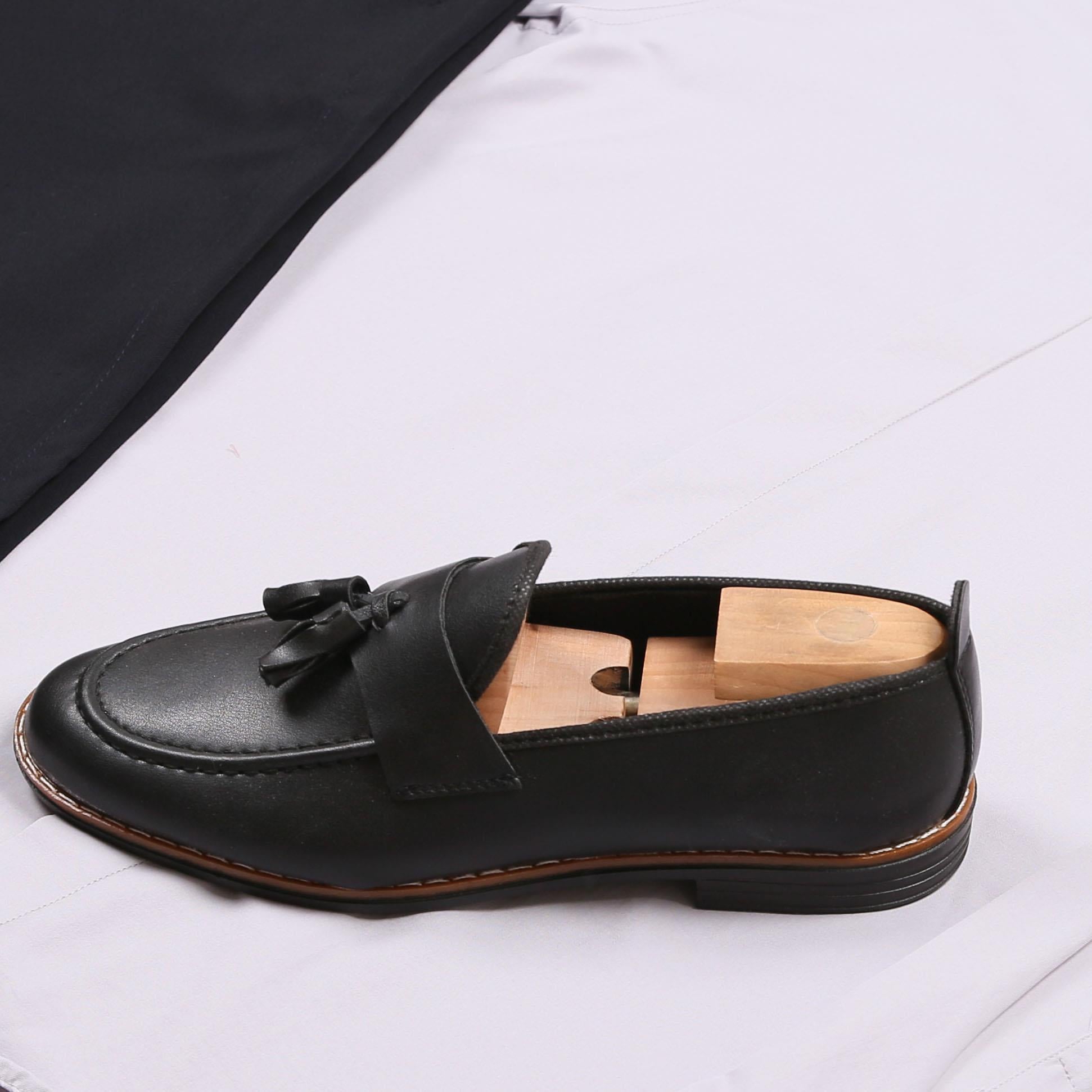 Gri Gömlek Lacivert Pantolon Ayakkabı Kombin