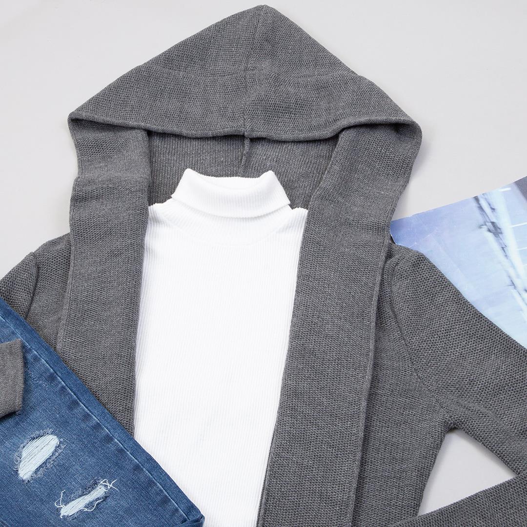 Gri Kapşonlu Hırka Body Pantolon Ayakkabı Kombin