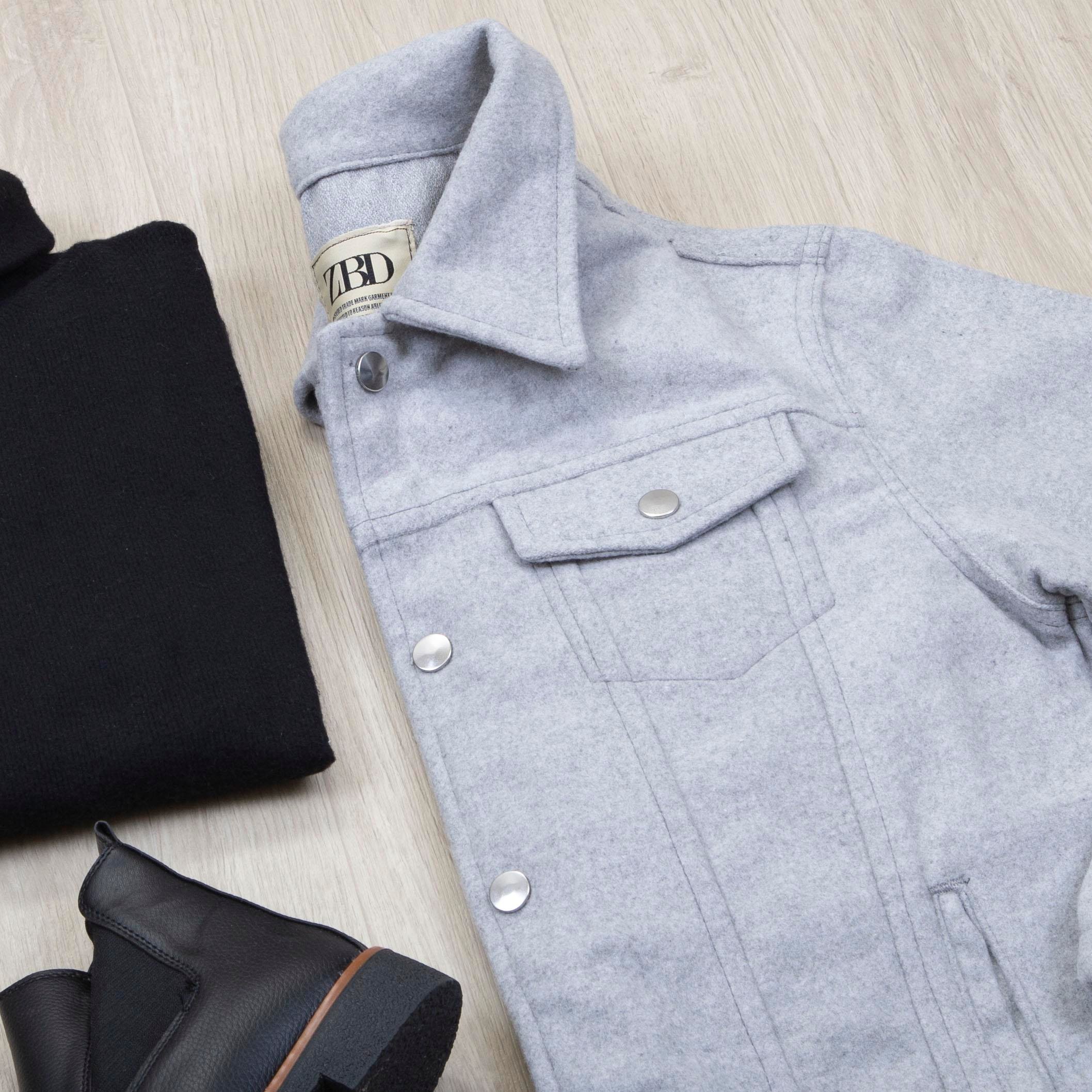 Gri Kaşe Ceket Boğazlı Body Pantolon Bot Kombin